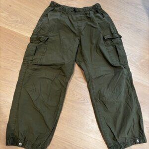 GAP army green balloon cargo pants, Girls/Youth size 12 (XL)
